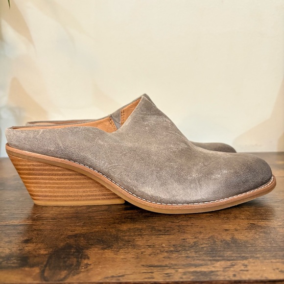 Sofft Shoes - Sofft Nicki Leather Wedge Mules Size 9.5